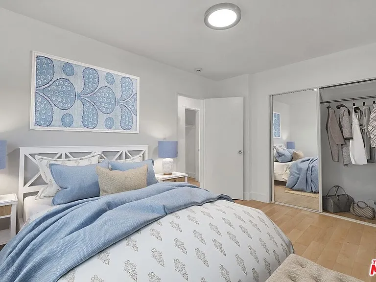 119 Paloma Ave #M — Photo 17