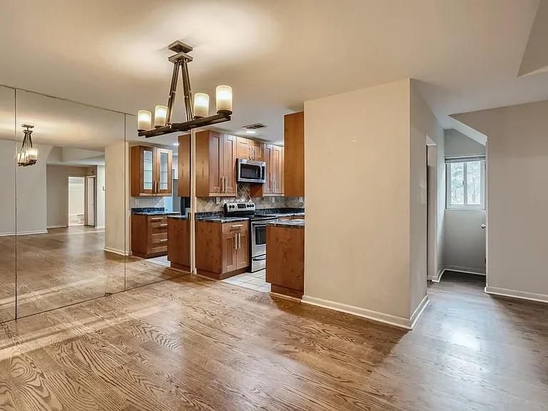 1331 S Ponce De Leon Ave NE — Photo 7