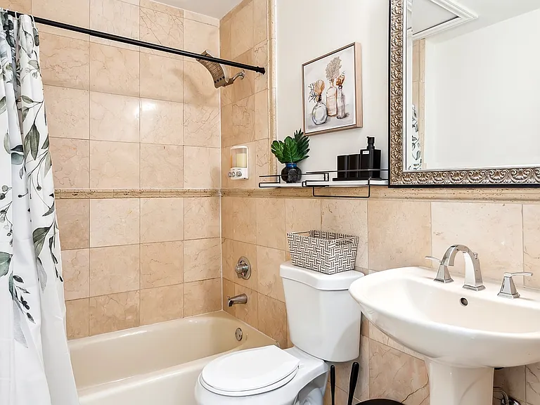 7350 SW 31st St — Photo 33