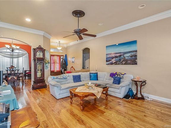 3rd image of 4029 Elizabeth Ln