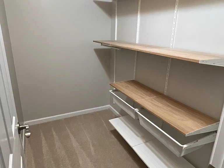 1051 Abberley Cir — Photo 13