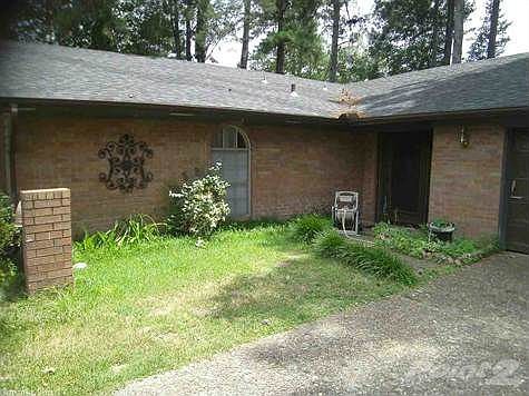 3rd image of 2503 Yorkshire Dr