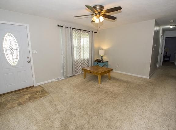 4th image of 18296 Brewster Dr
