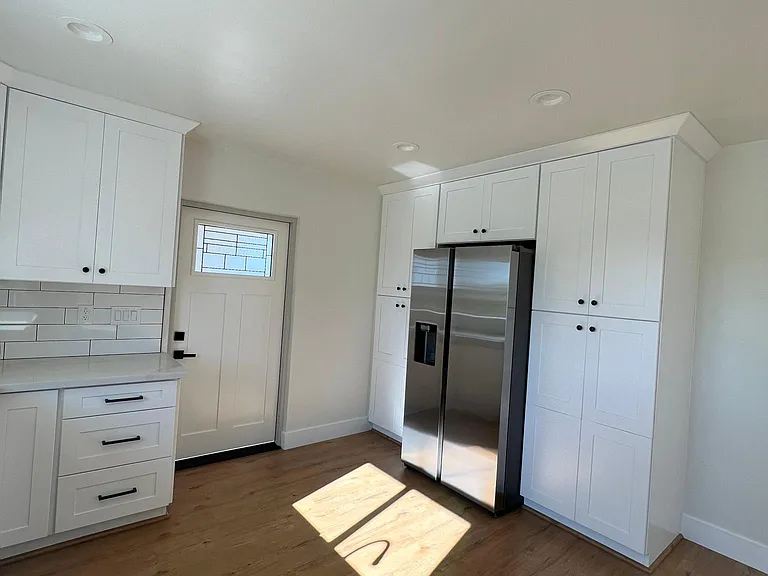 2512 I St — Photo 4