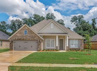240 Cullom Dr, Bossier City, LA 71112