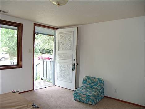 2nd image of 204 8th Ave