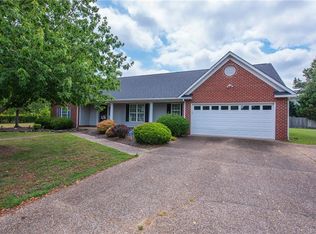 9422 Sir Michael Ln, Mechanicsville, VA 23116