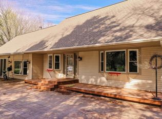 11940 Caldwaller Rd, Fenton, MI 48430