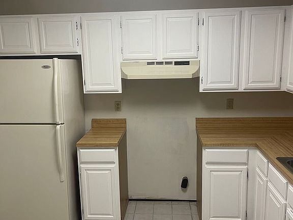 5th image of 705 Lake Ave Unit 35