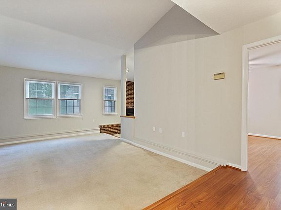 5th image of 15603 Passaie Ln