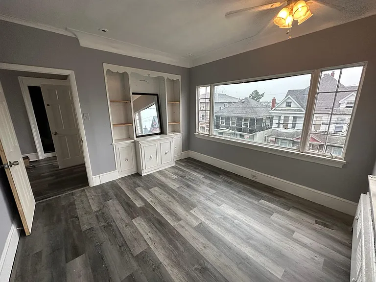 1215 Vine St — Photo 7