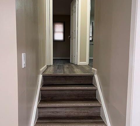 5th image of 8624 Cherokee Dr N