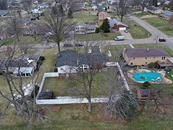 3rd image of 2024 Hillocke St
