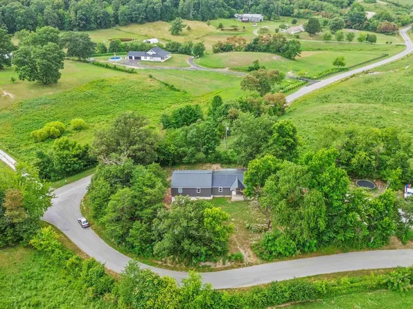 35 Starnes Rd, Paint Lick, KY 40461