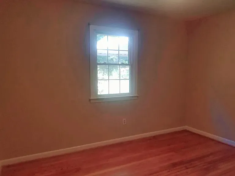 602 Berkshire Dr — Photo 6