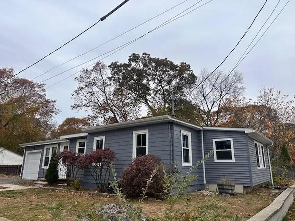 111 Bakers Creek Rd, Warwick, RI 02886