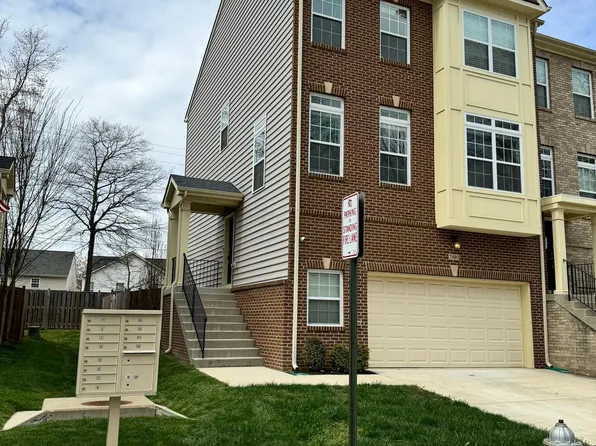 7890 Saint Dolores Dr, Lorton, VA 22079