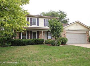 1211 Lockwood Dr, Buffalo Grove, IL 60089