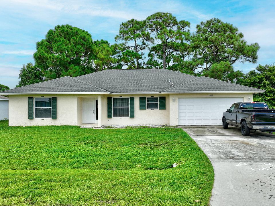 1st image of 2829 SE Cabana Lane