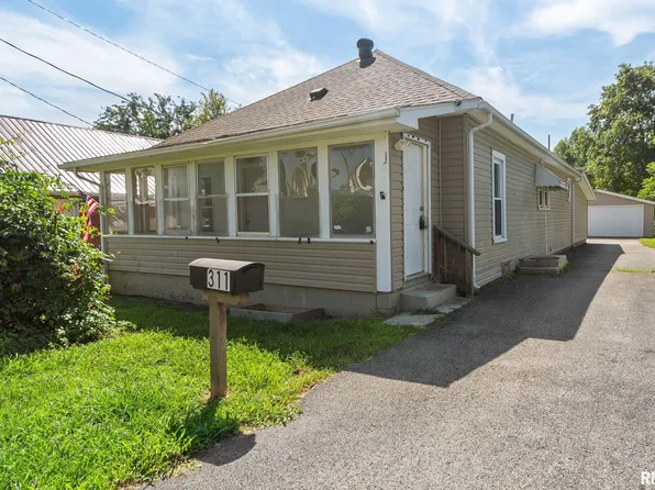 311 N Gardner St, West Frankfort, IL 62896