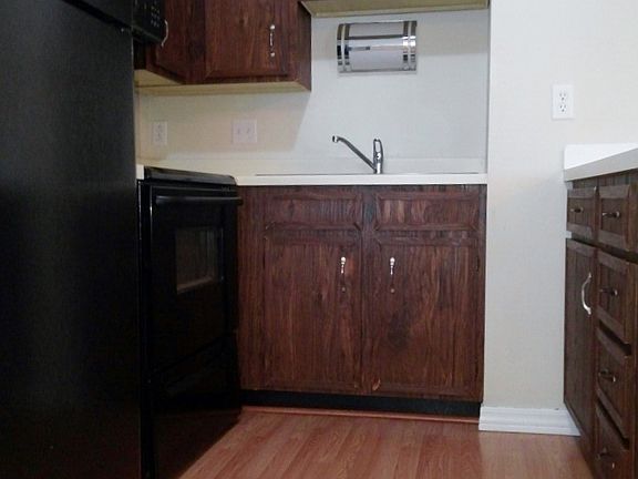 4th image of 19-8 Woodland Oaks Dr