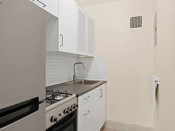 5th image of 41 W 89th St #F5