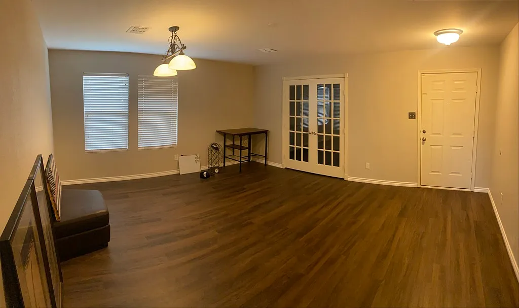 Spacious 4BR Home with Garage, Central A/C & Modern Appliances — Photo 4