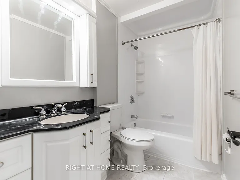 12 Murellen Cres — Photo 21