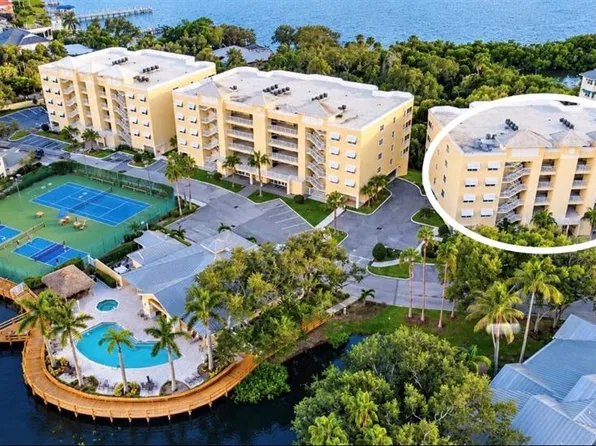 250 HIDDEN BAY DRIVE #302, OSPREY, FL 34229