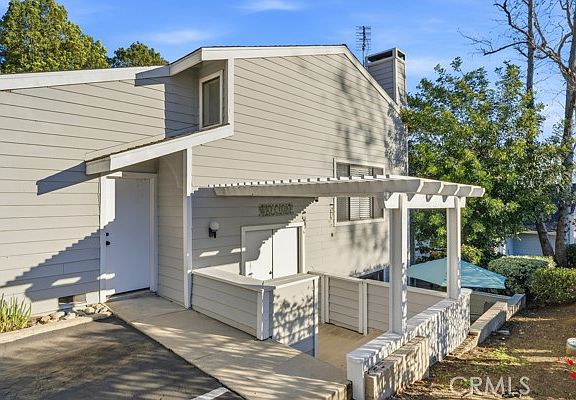 5th image of 442 Walker Rd