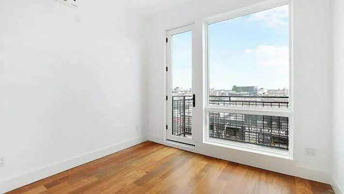 Rented by EXR | media 17