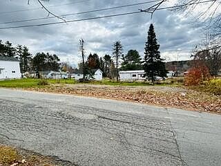 2nd image of 102 Dwelley Avenue