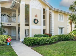 7778 Emerald Cir #P-104, Naples, FL 34109