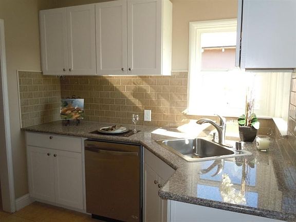 4th image of 3242 E Floradora Ave