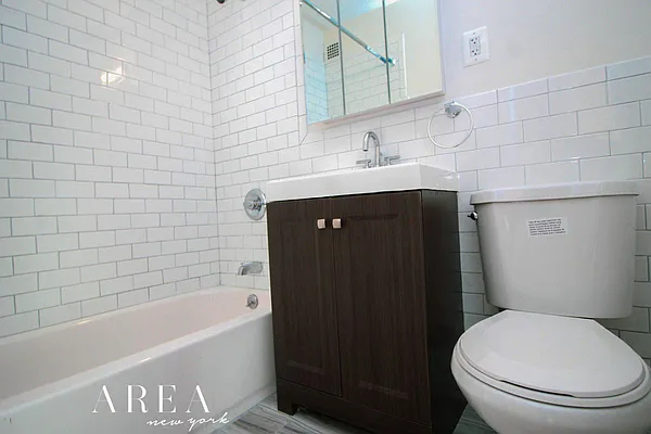 Rented by Area New York | media 8