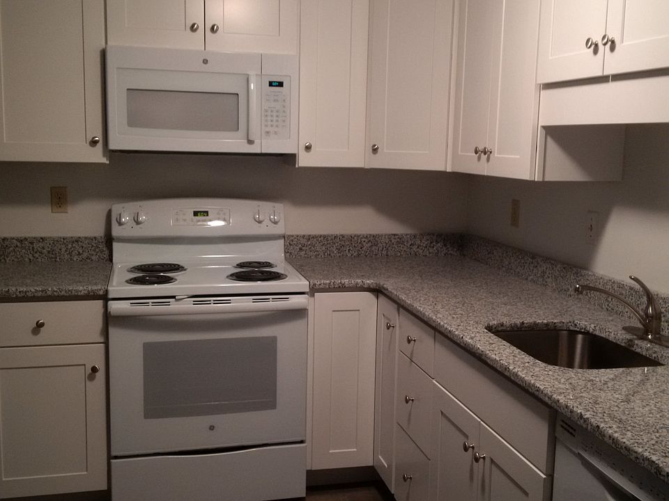 2nd image of 70 Cape Dr APT 5C