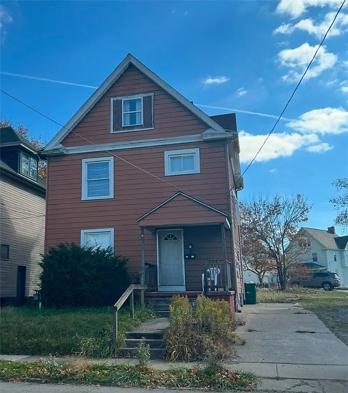 616 Allen St photo 1