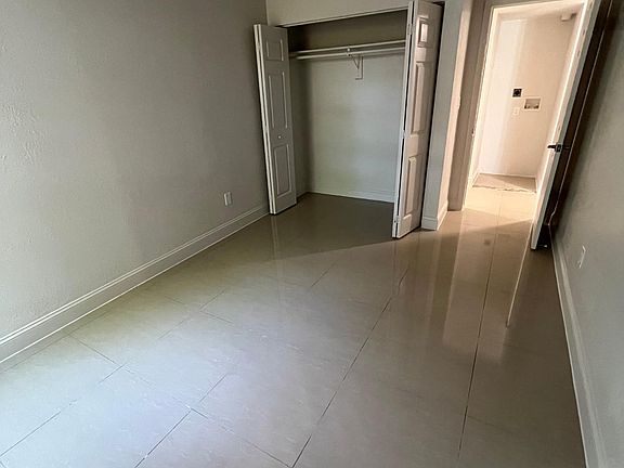 4th image of 400 NE 135th St #308
