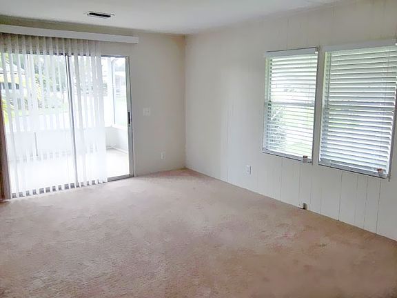4th image of 376 E Palm Valley Dr