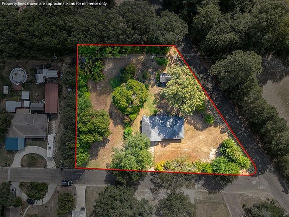 2nd image of 106 Mockingbird Ln