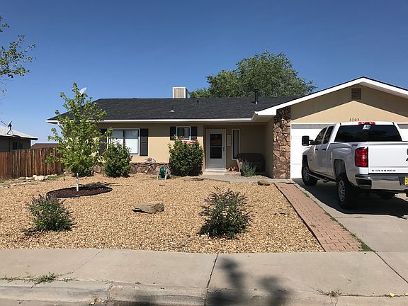 2nd image of 3305 N Mesa Verde Ave