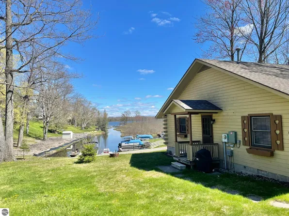 4874 Channel Dr, Lupton, MI 48635