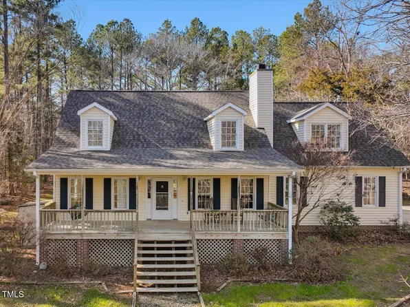 77 Double Oak Dr, Pittsboro, NC 27312