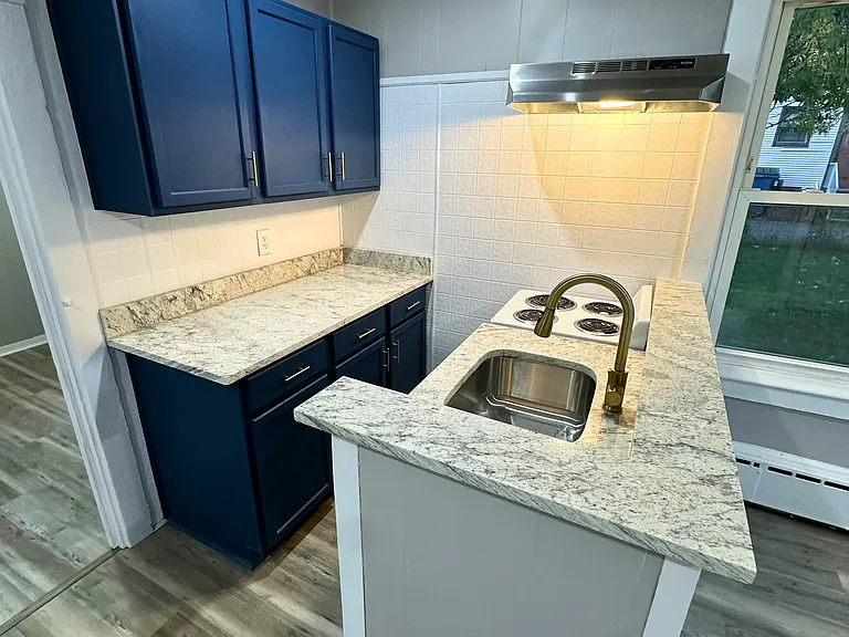 58 Edgemond St #1E — Photo 2