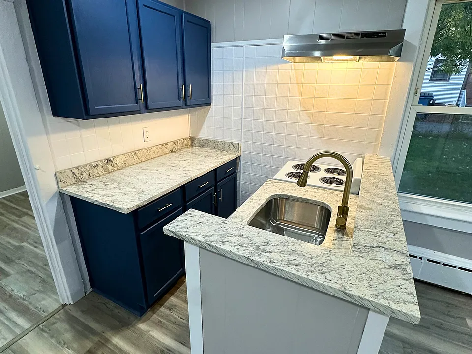 58 Edgemond St #1E