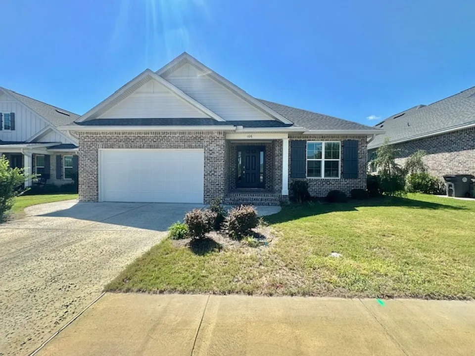 106 Hornet Ln