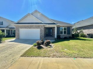 106 Hornet Ln, Valparaiso, FL 32580