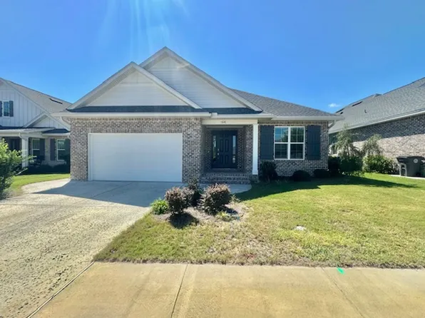 106 Hornet Ln, Valparaiso, FL 32580