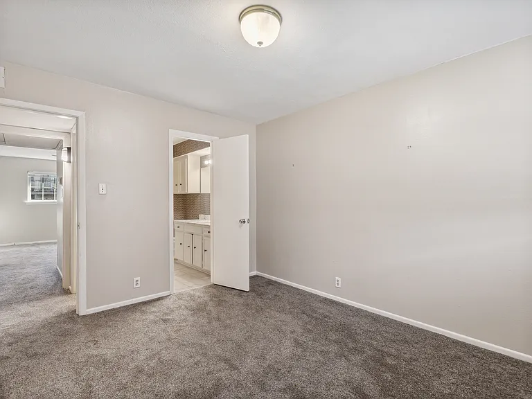 7918 Royal Ln #212 — Photo 18