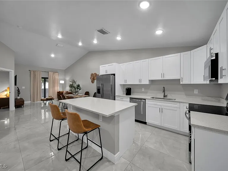 5504 Butte St — Photo 3